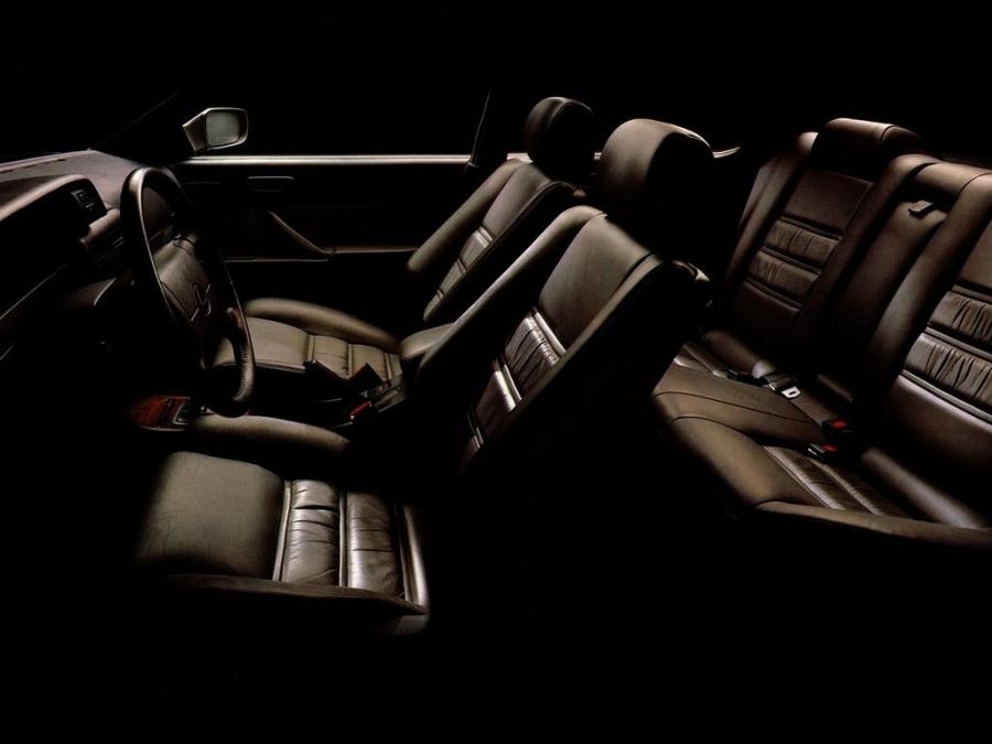  Lexus ES250 1989 года  (фото 6 из 11)